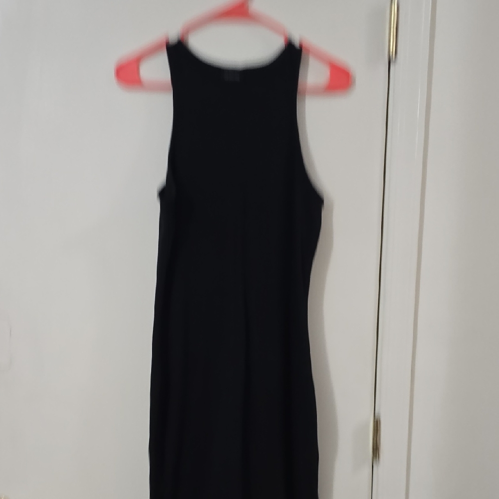 Elegant Black Sleeveless Dress